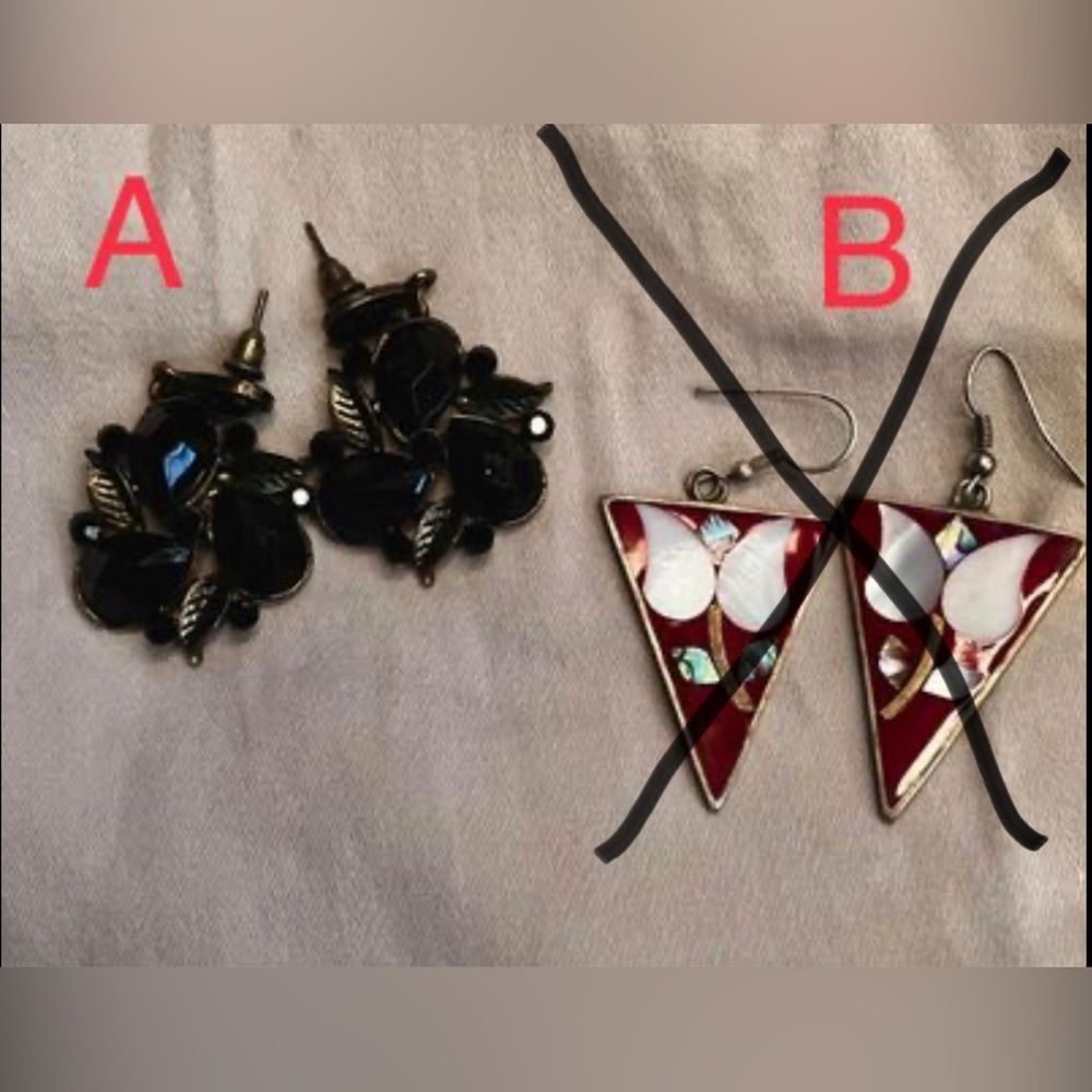 Beautiful Vintage Look Earrings